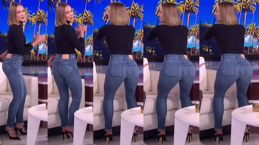 Kristen Bell showing off on TV Kristen Bell showing off on TV