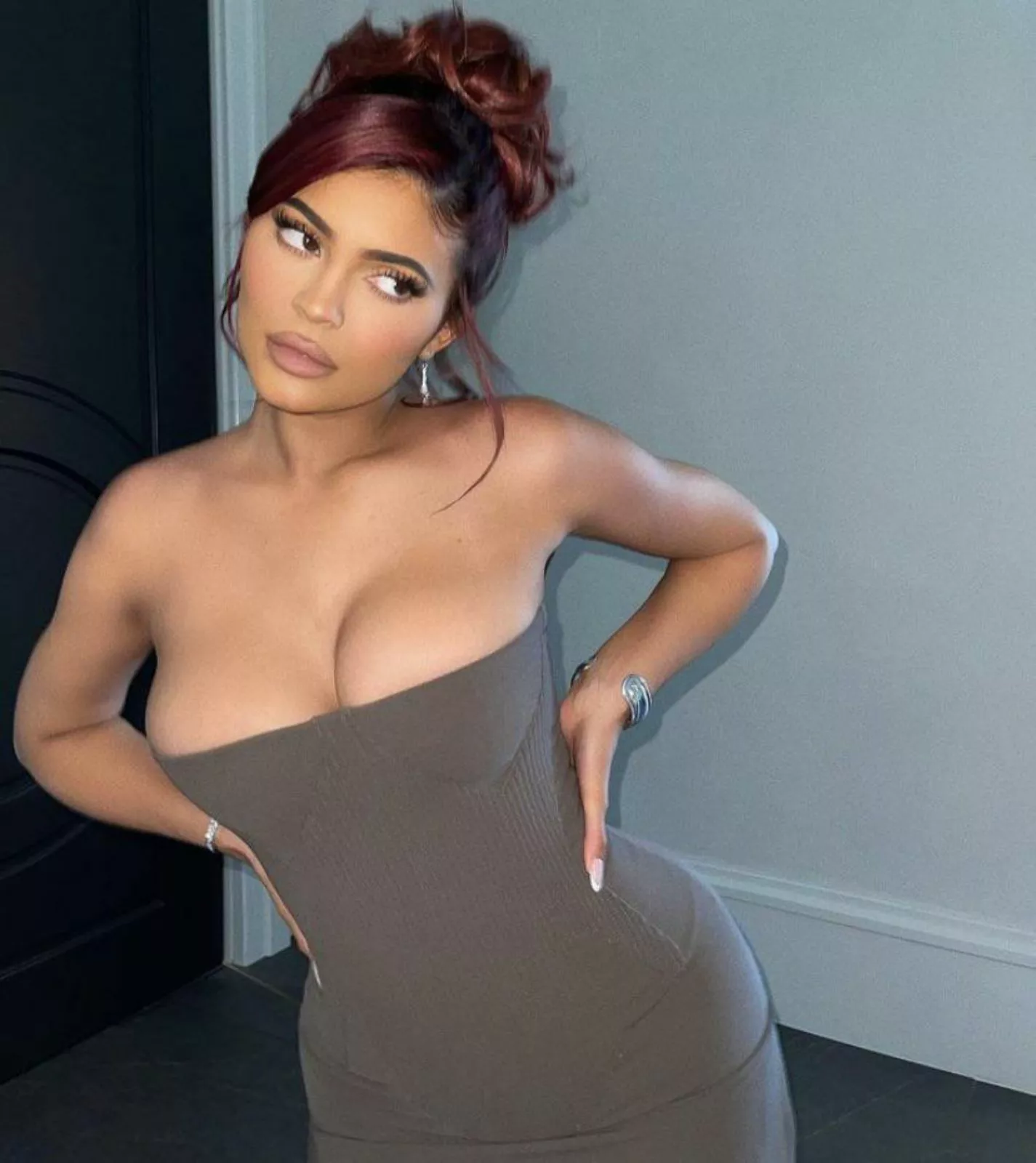 Kylie could easily make me into one of her sissy slaves:3 she's so perfect! Let's chat and share :3 Kylie could easily make me into one of her sissy slaves:3 she's so perfect! Let's chat and share :3