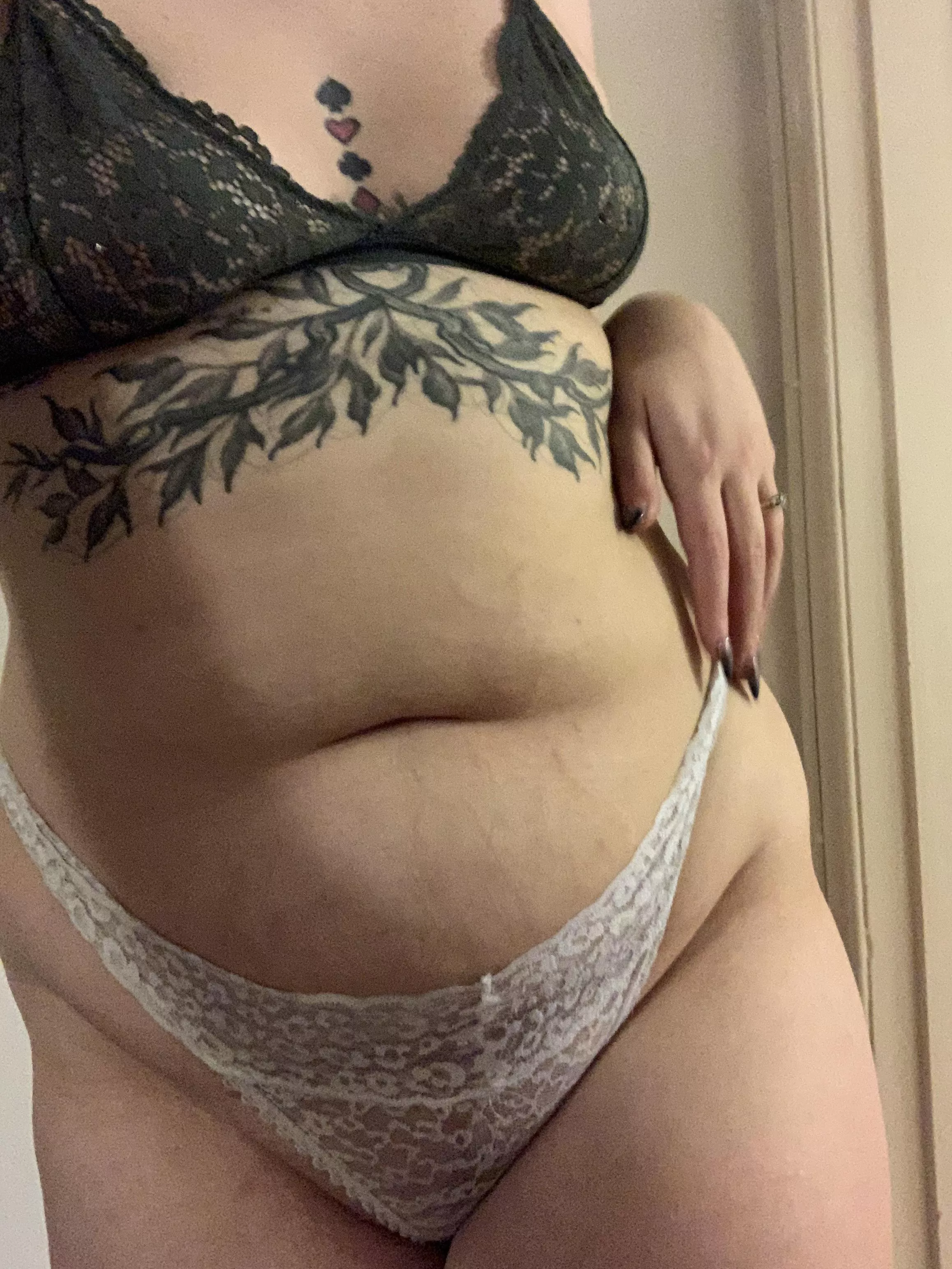 Lace and hips Lace and hips