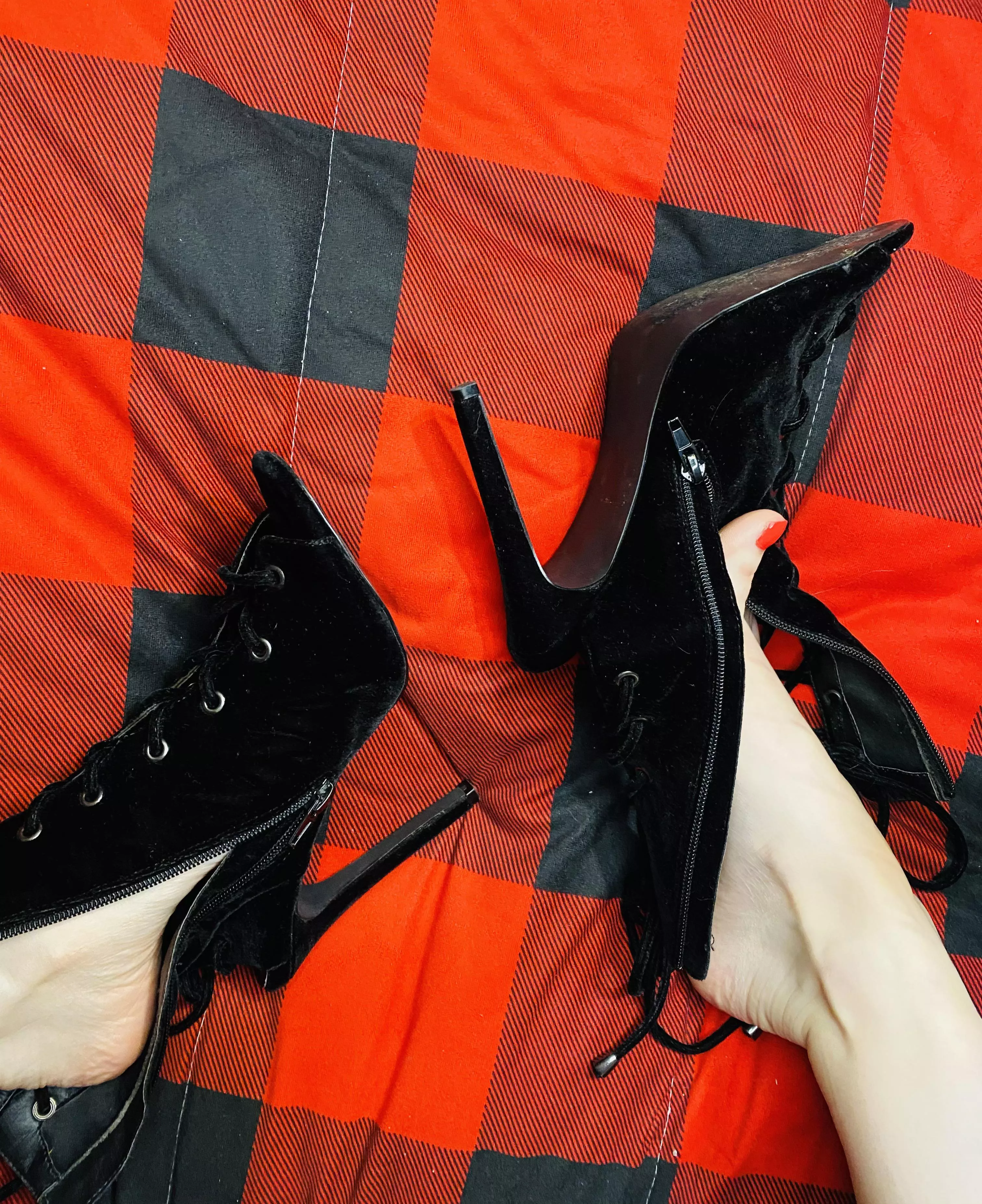 Lace up heels๐ Lace up heels๐