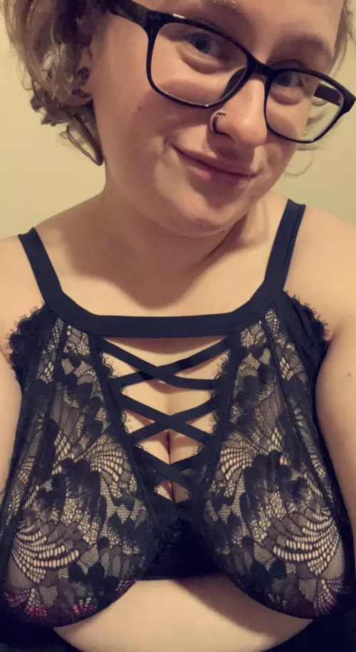 Lacey strappy cleavage Lacey strappy cleavage