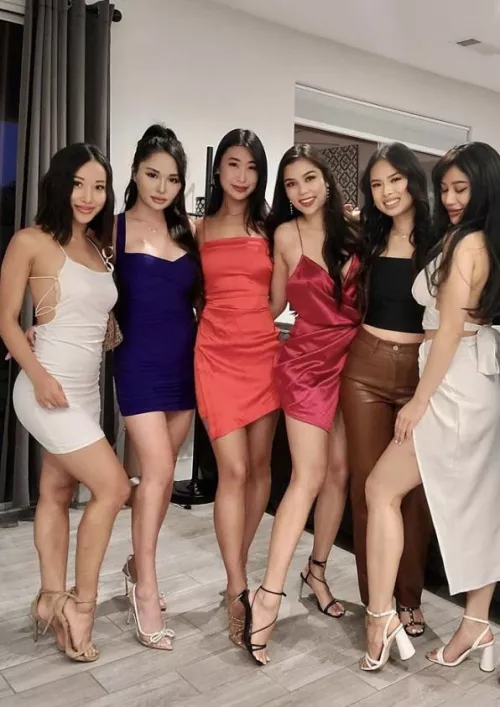 Ladies in Dresses Ladies in Dresses