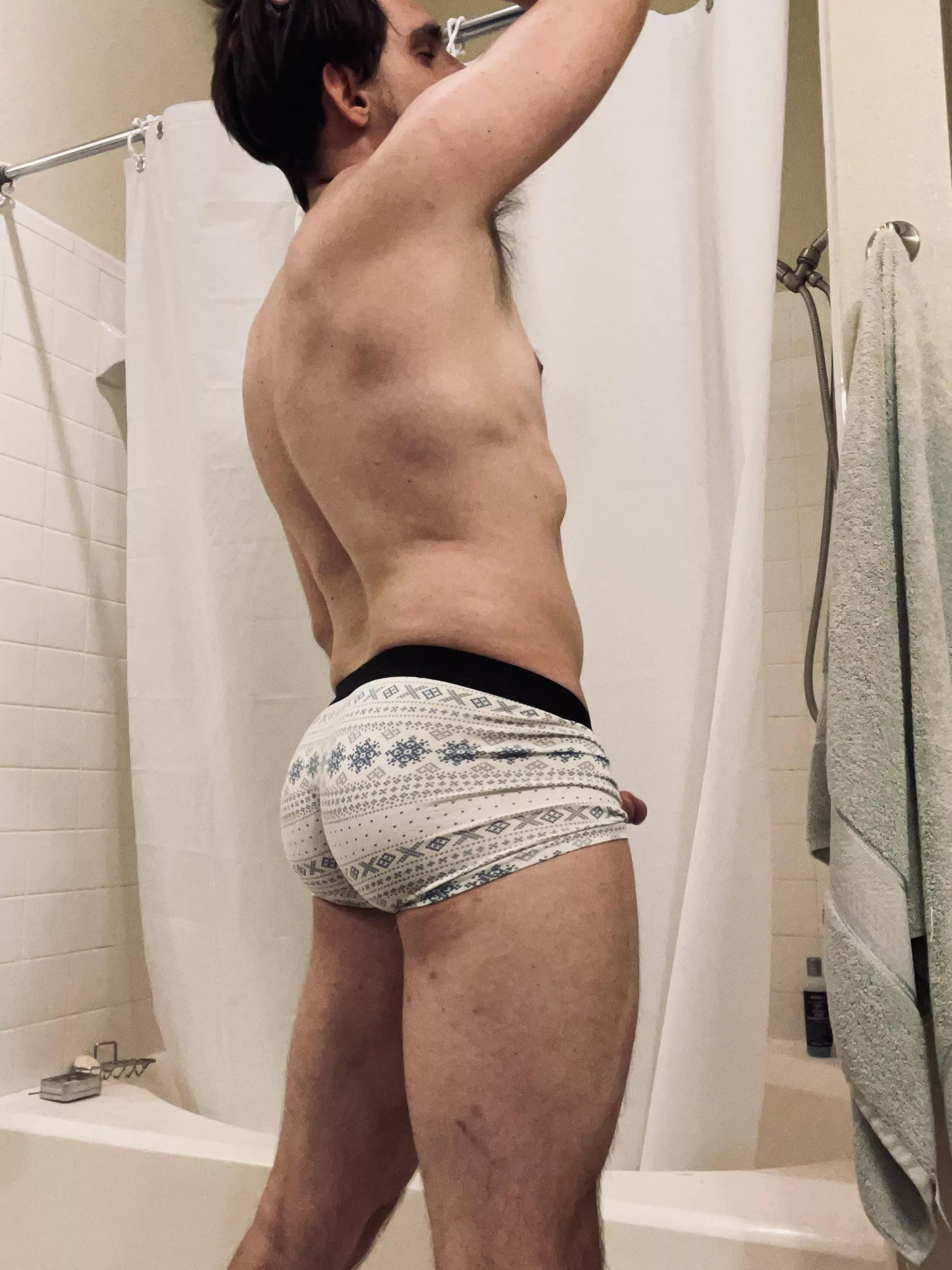 Ladies love a good 🍑 right?