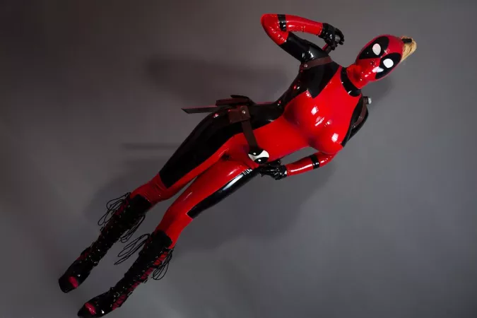 Lady Deadpool (By @ArianeStAmour - Tw) Lady Deadpool (By @ArianeStAmour - Tw)
