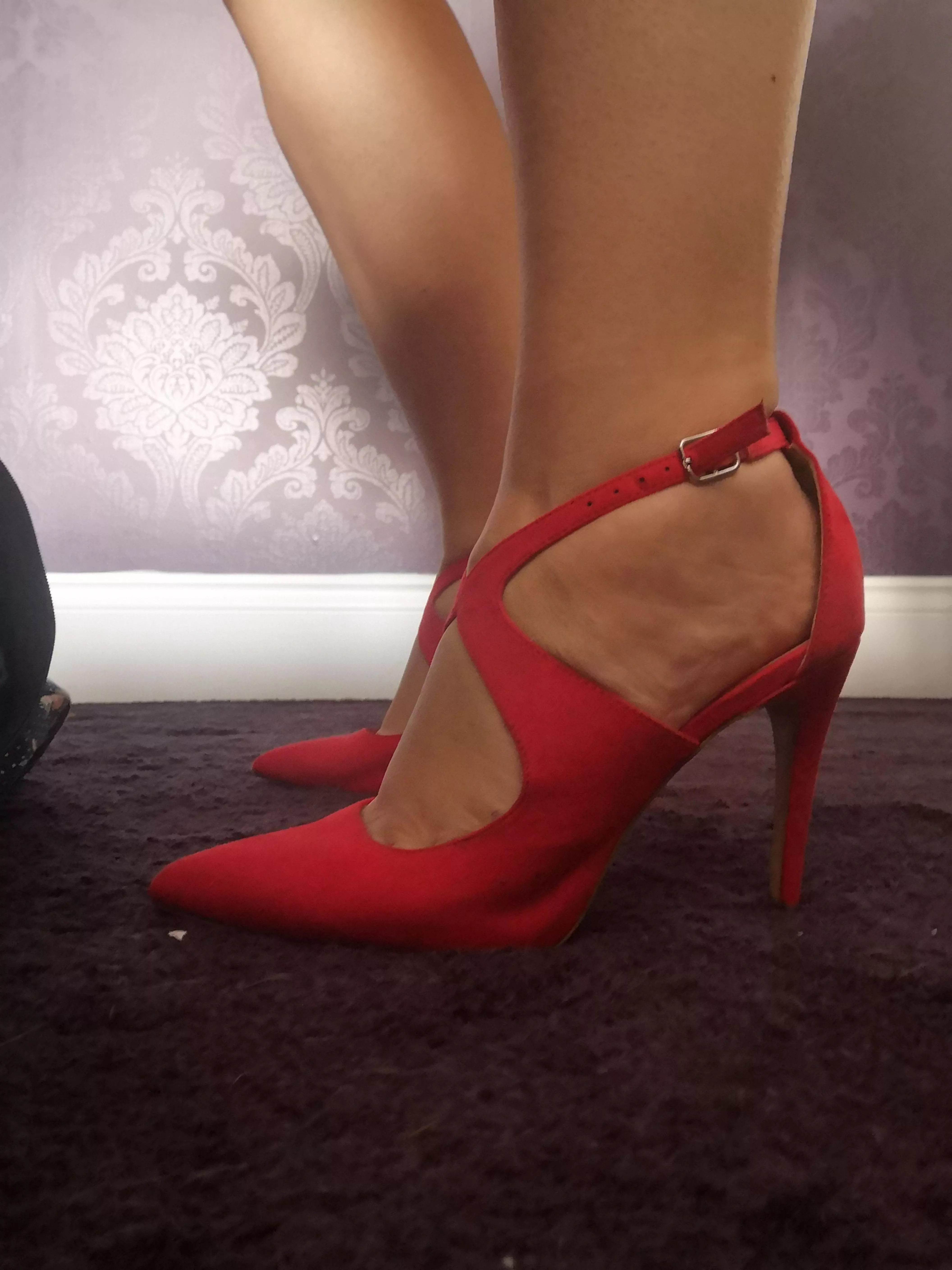 Lady in red Lady in red