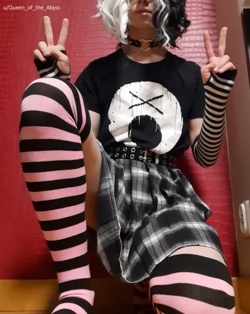 Last pic in 2021. I wish I had money for new clothes :/ Last pic in 2021. I wish I had money for new clothes :/