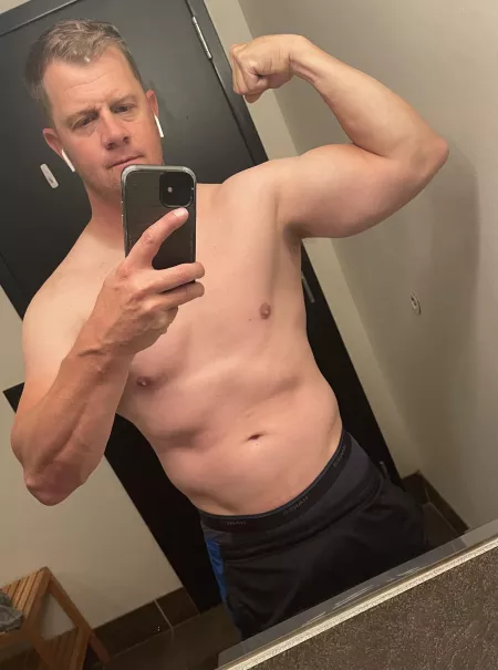 Last workout before having to go to Michigan all week for work π Last workout before having to go to Michigan all week for work π