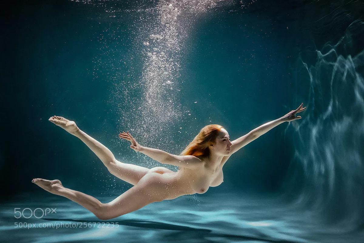 Late model mermaids. A big improvement on fishtails. Late model mermaids. A big improvement on fishtails.