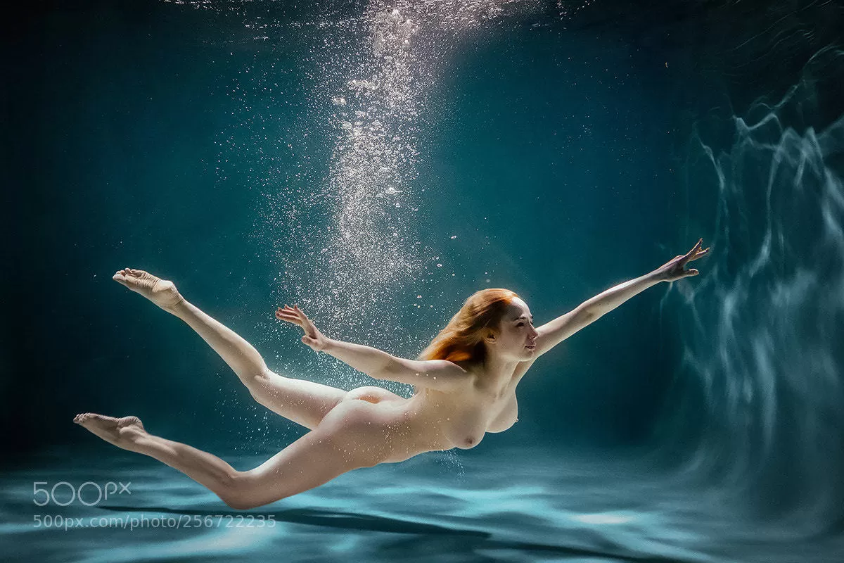 Late model mermaids. A big improvement on fishtails. Late model mermaids. A big improvement on fishtails.