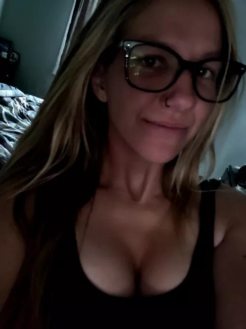 Late night selfie π€³