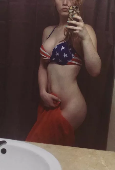 Late night swims anyone?๐๐๐
