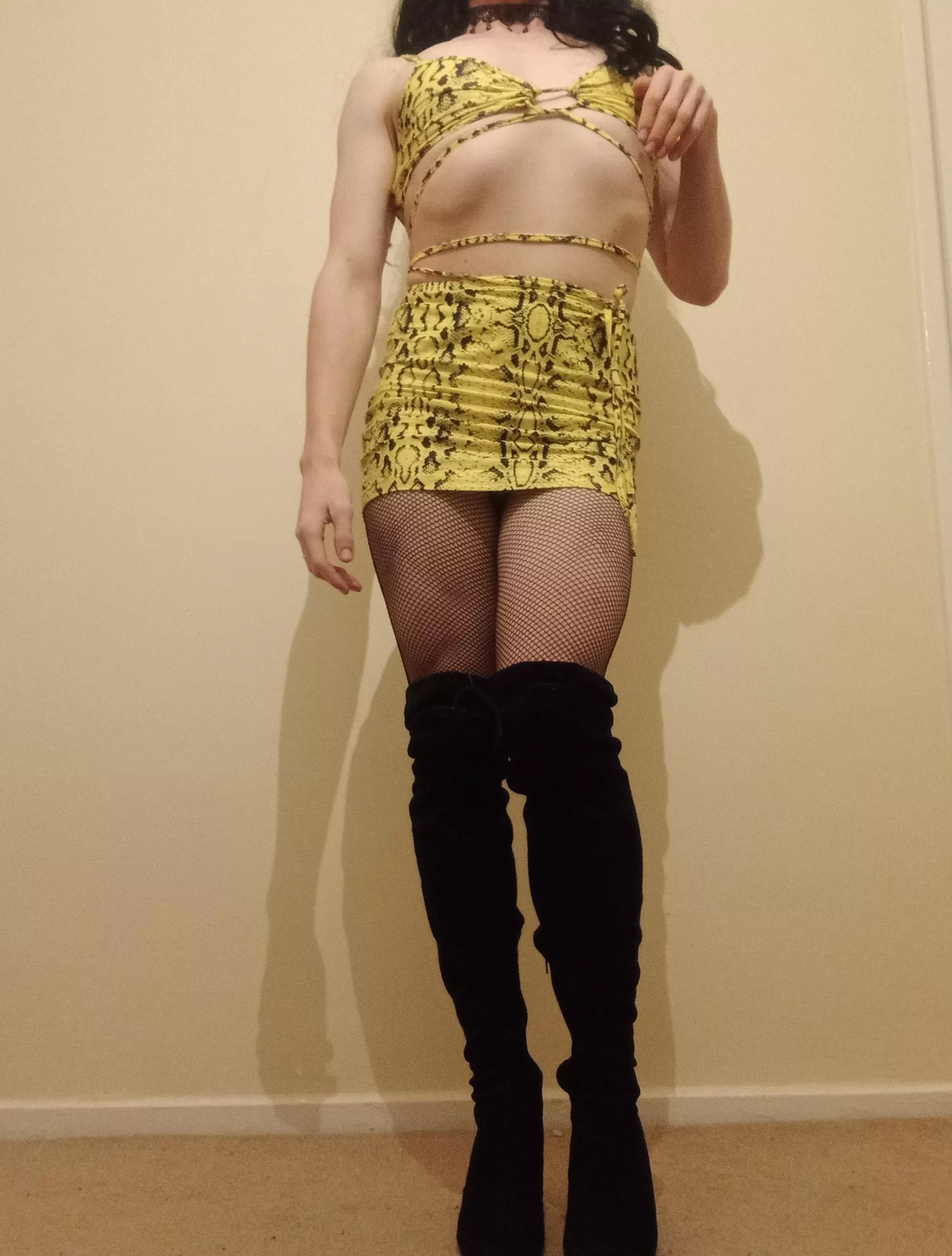 Late post, enjoy 🐝😜