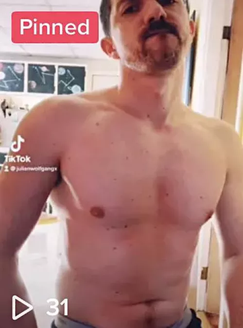 Latest OF post is too hot @ julianwolfgang