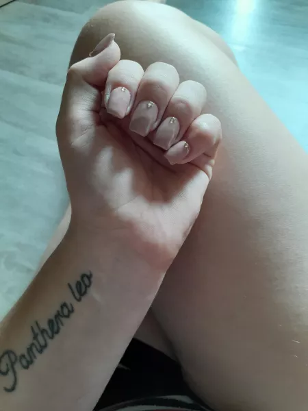 Latest set! Had to shorten so I could game again π₯° (25F)