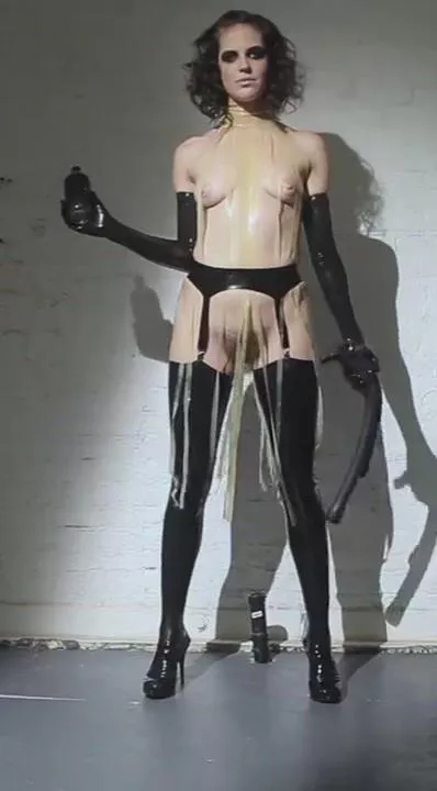 Latex Bobbi Latex Bobbi