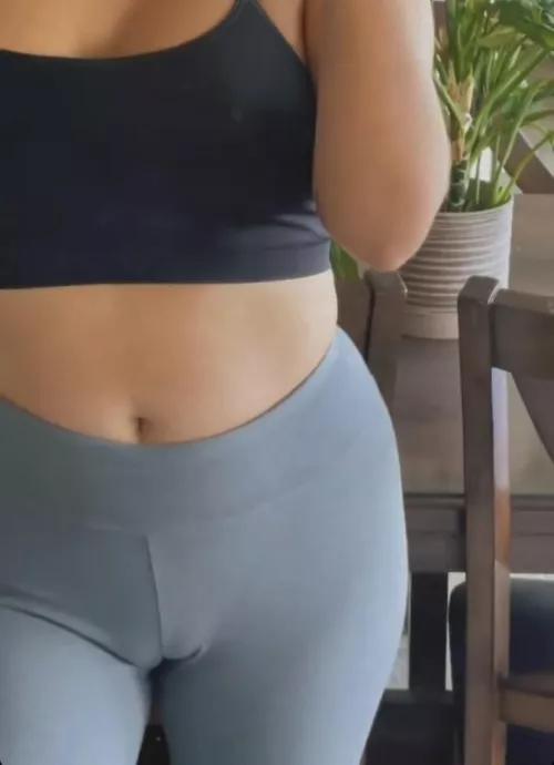 latina slut camel toe