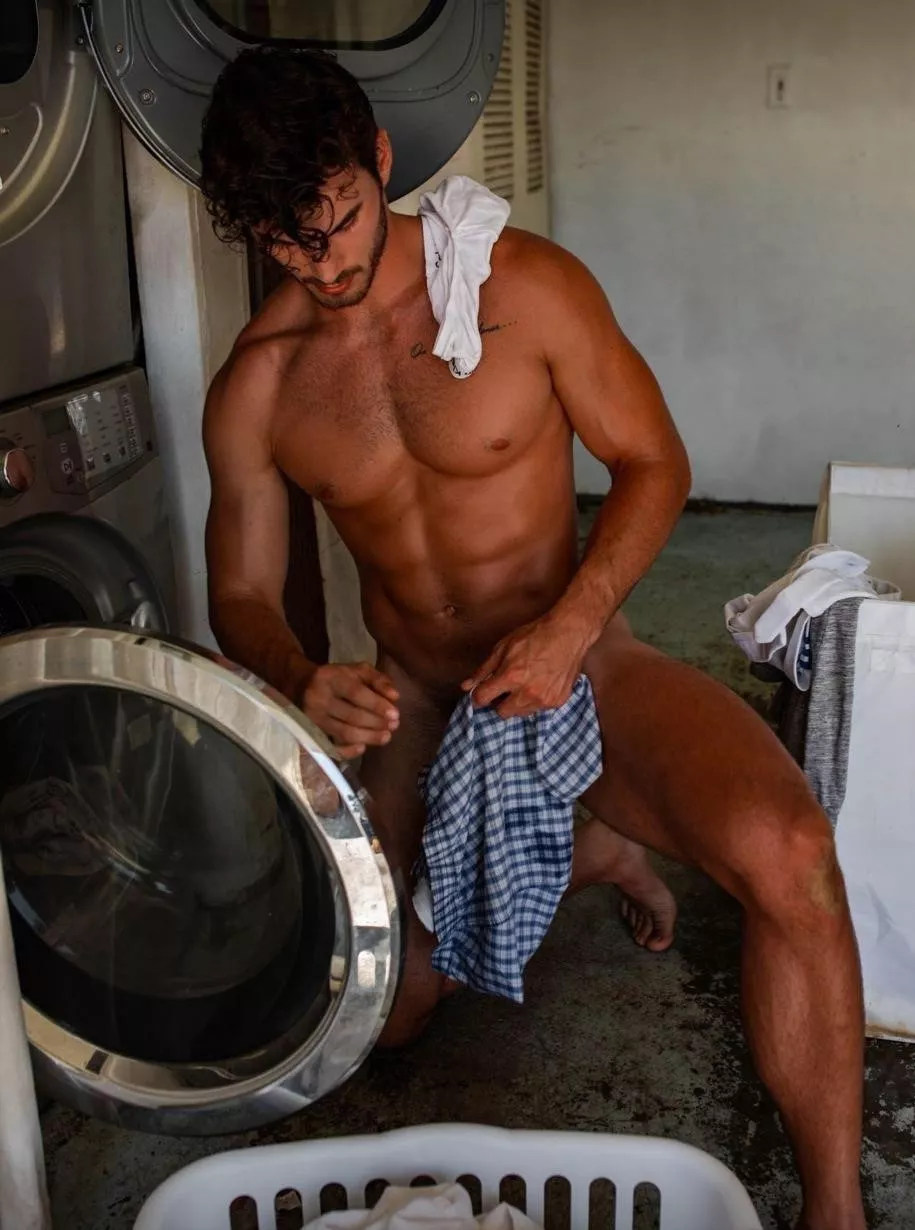 laundry day | xxxpornpics.net.
