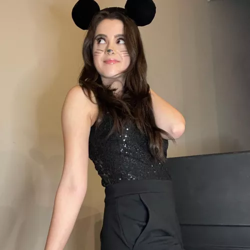 Laura Marie Marano Laura Marie Marano