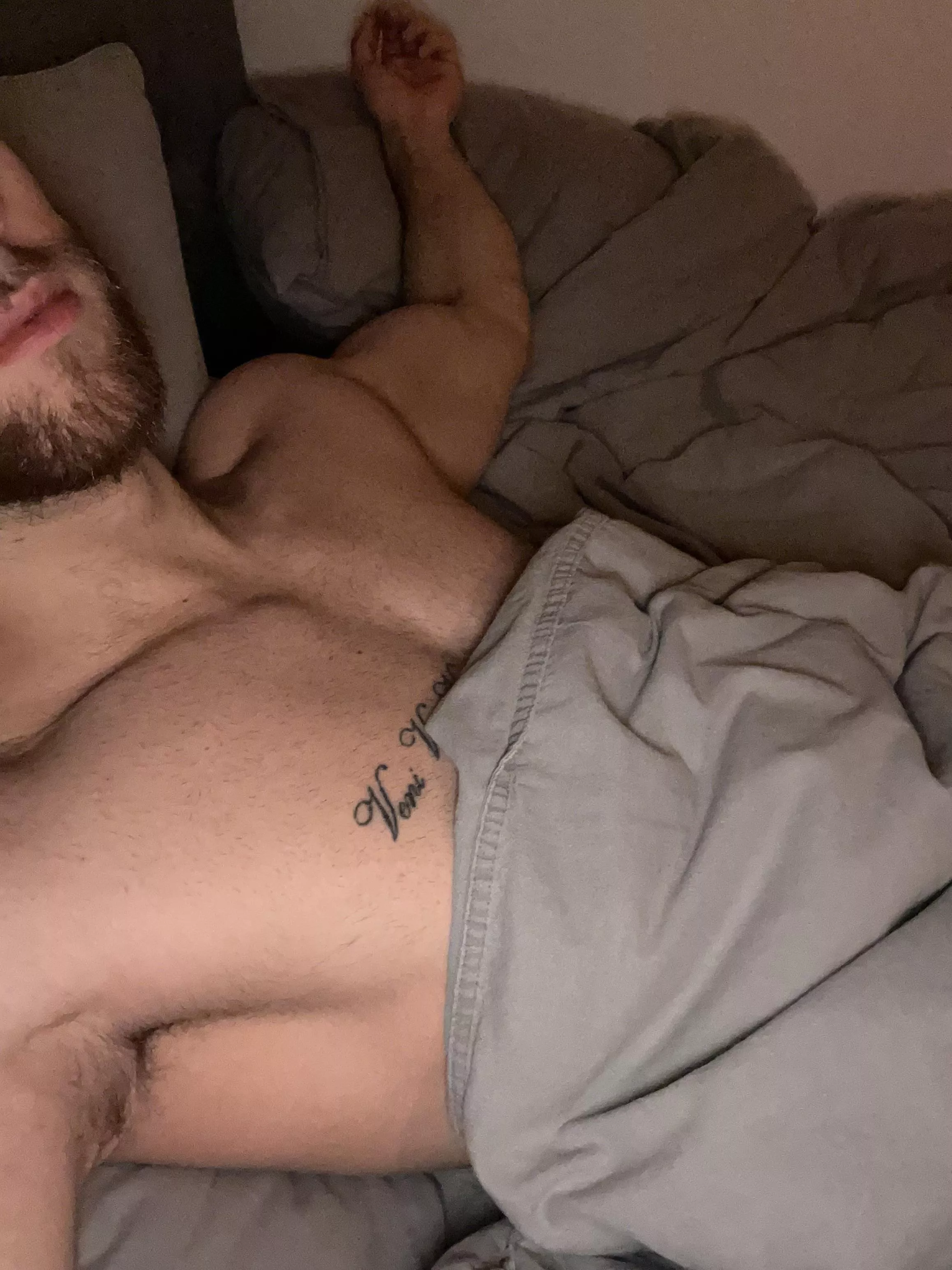 Lay your head on my forearm 😋