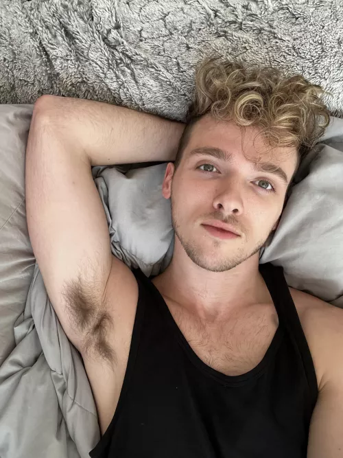 lazy morning on the couch :) lazy morning on the couch :)