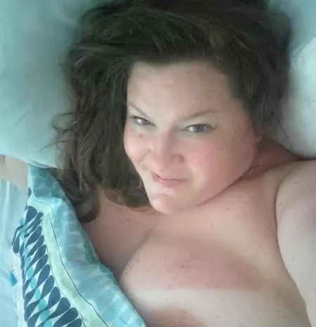 Lazy Sunday morning, would you join me? ?? [49F]