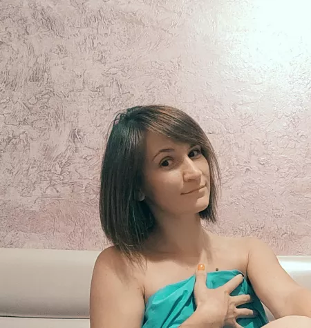 Lazy weekends are just blankets, food, and movies. What's your Saturday?🤫😅 Lazy weekends are just blankets, food, and movies. What's your Saturday?🤫😅
