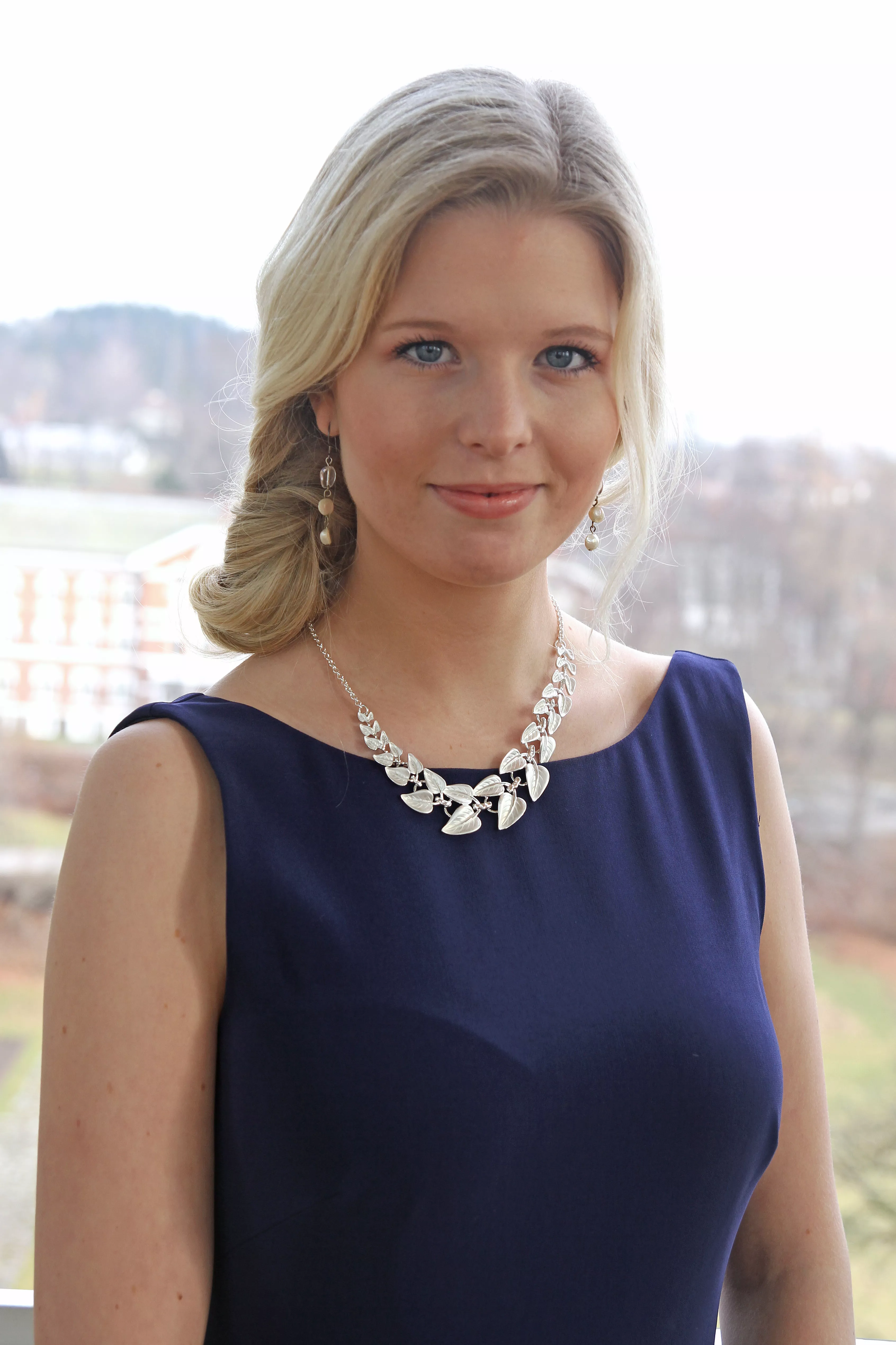 Leaf necklace Leaf necklace