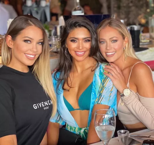 Left, Center or Right? Left, Center or Right?