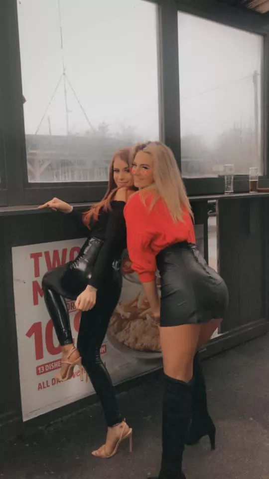 Left or right? Left or right?