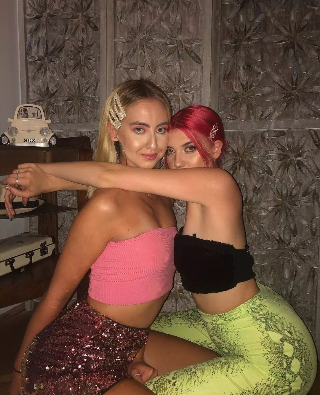 Left or right? Left or right?