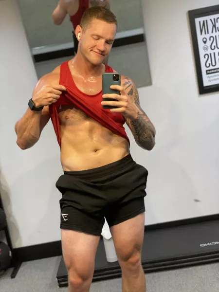 Leg day isnโt the only thing that gets me this sweaty ๐ Leg day isnโt the only thing that gets me this sweaty ๐
