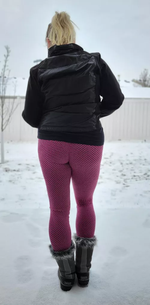 Leggings and boots! My favorite!