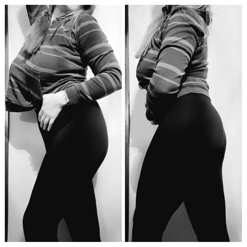 Leggings Selfie Saturday - is that a thing? Leggings Selfie Saturday - is that a thing?