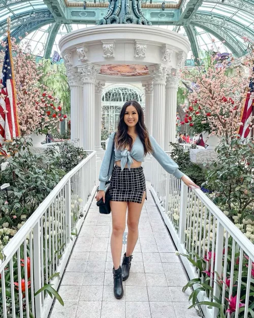 Leggy Asian Cutie In Skirt