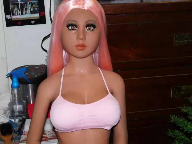 Leila Checking In To Say Hi!