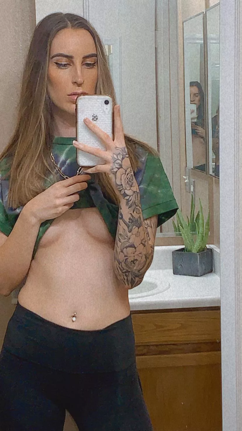 Les be friends😈 Les be friends😈