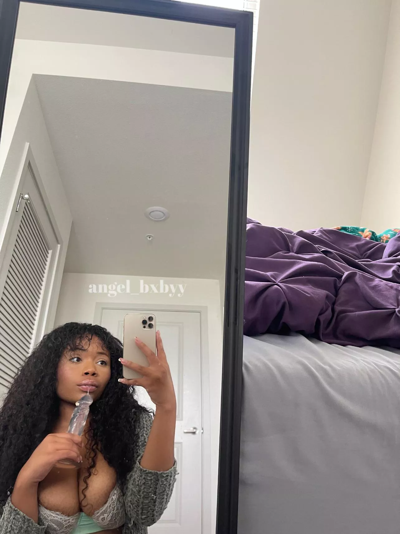 let me be your christmas gift 😈 [sext] [rate] [pic] [vid] [gfe]