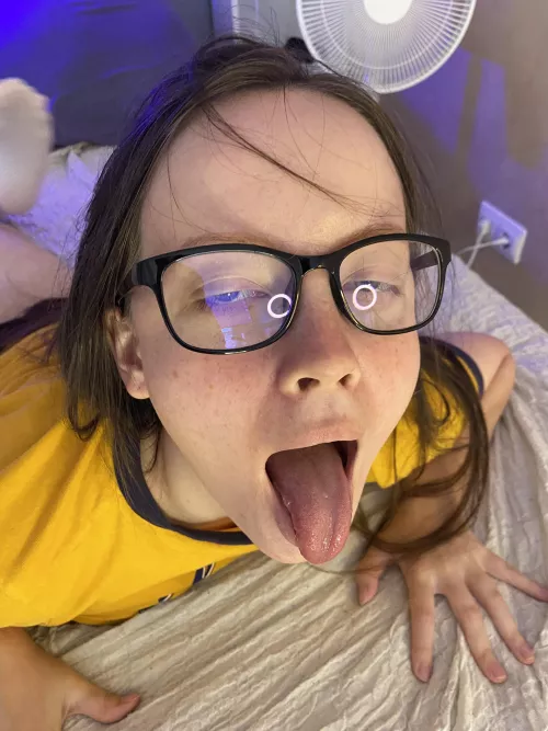 Let me be your good girl