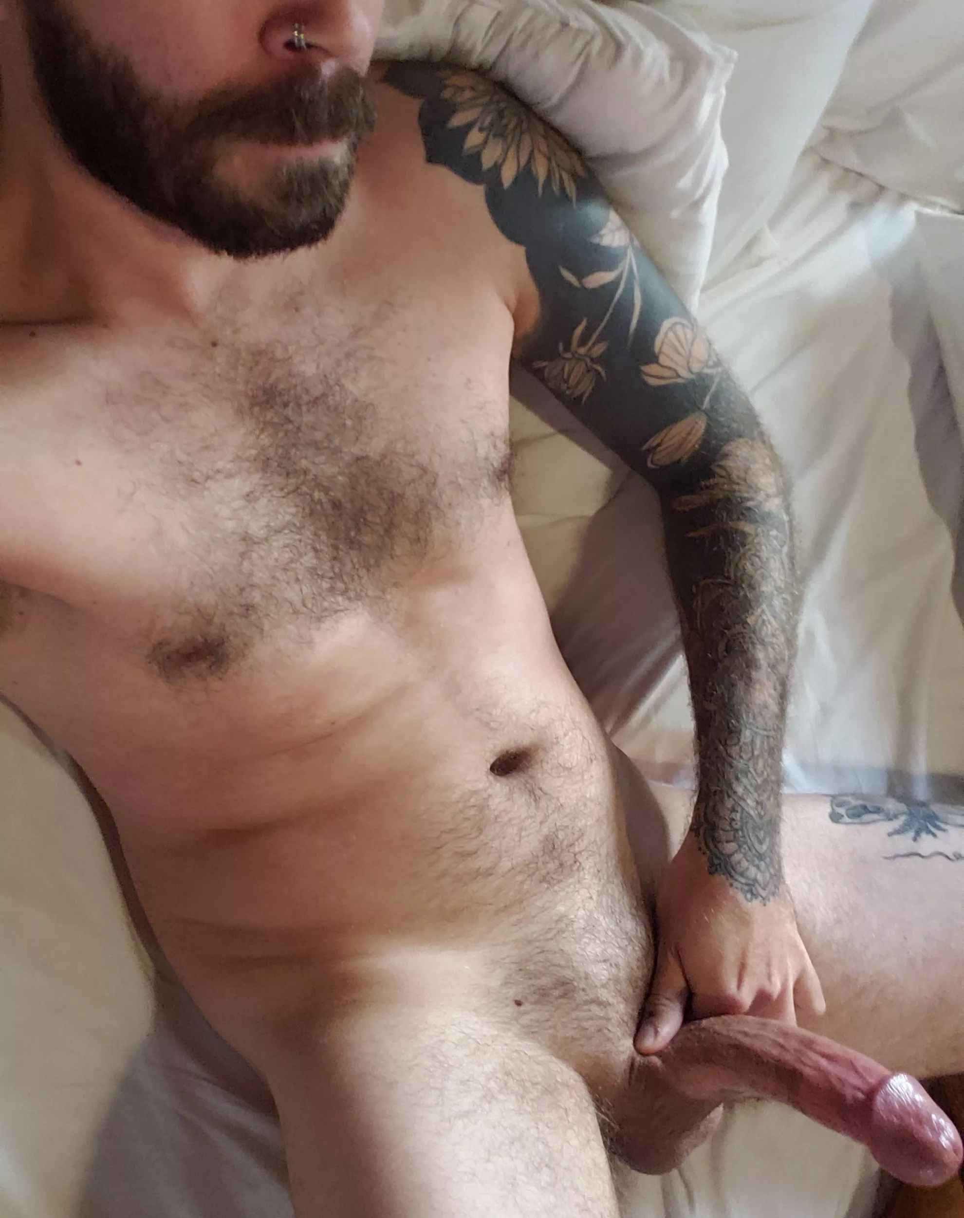 Let me fill you up 🖤