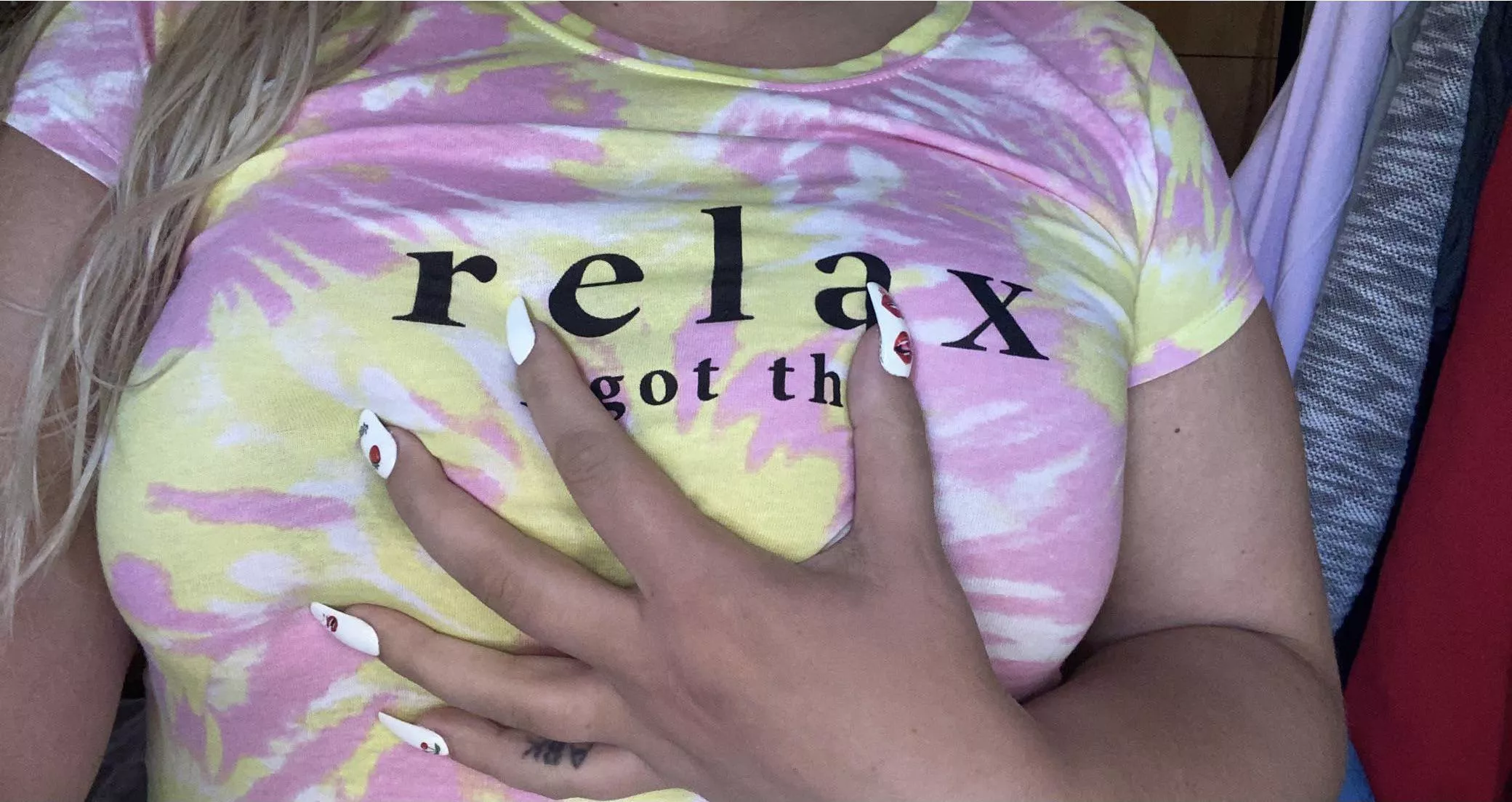 let me give you a back scratch ?