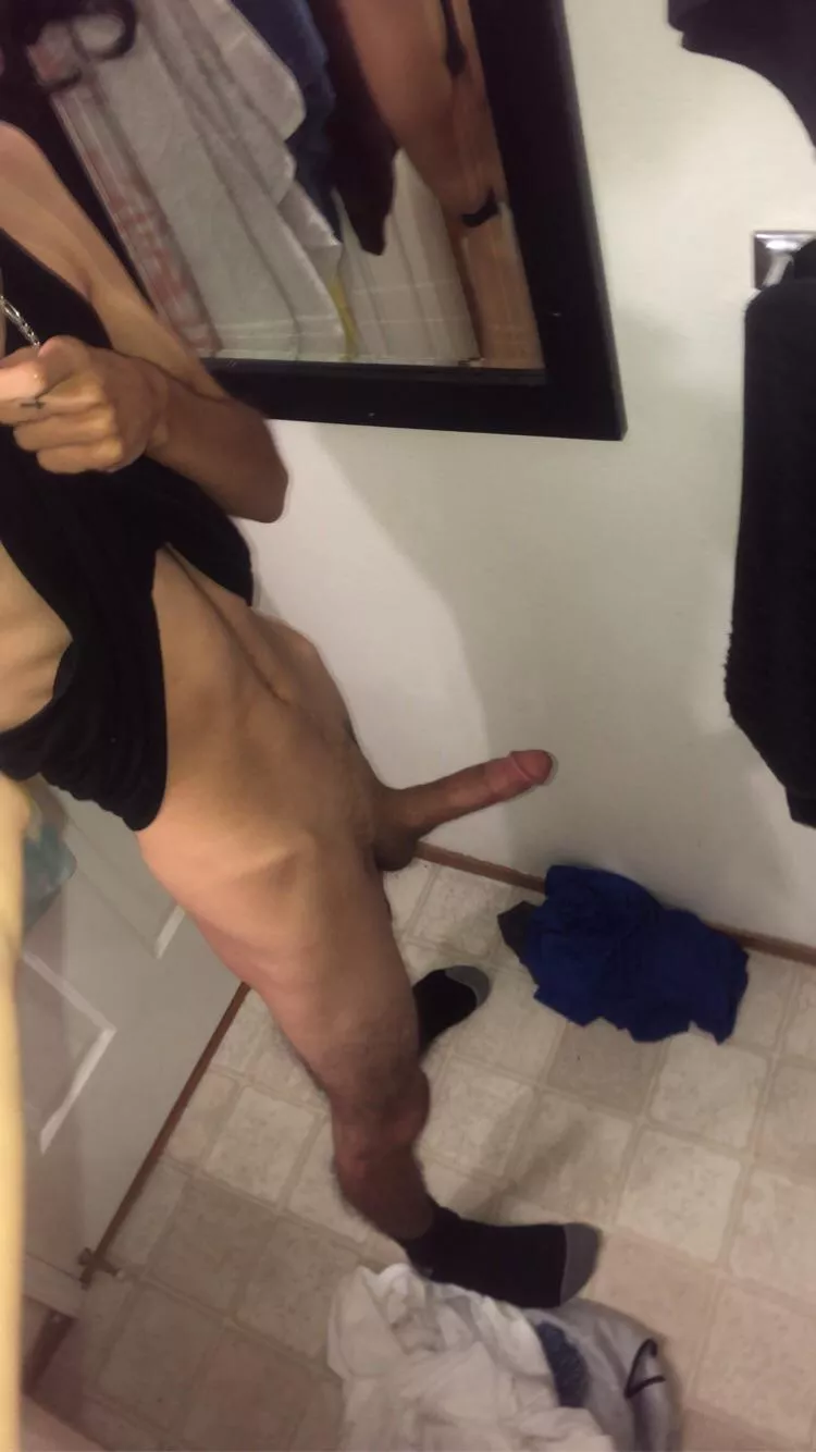 Let Me Pound You To Bed 😉