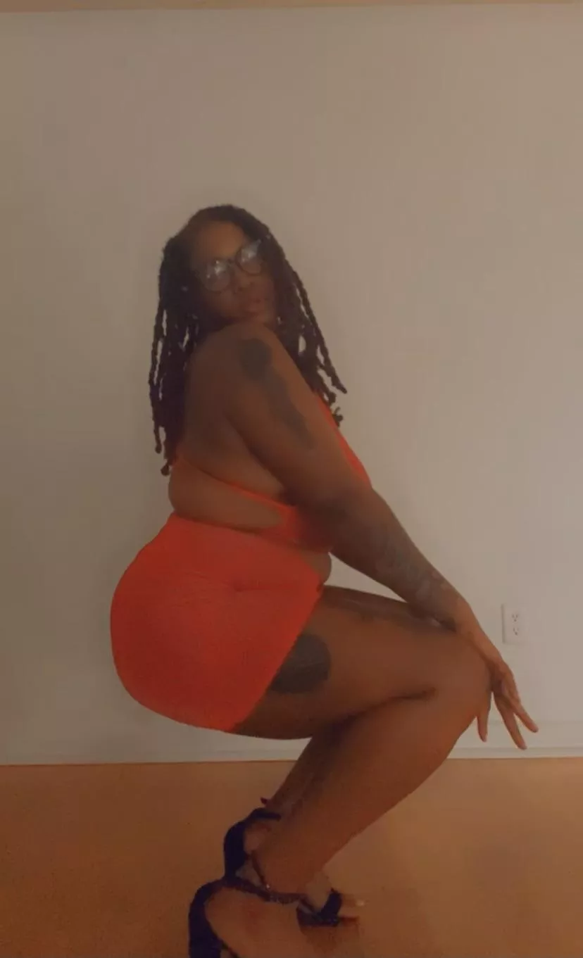 let me sit this ass on you πππ¦ let me sit this ass on you πππ¦