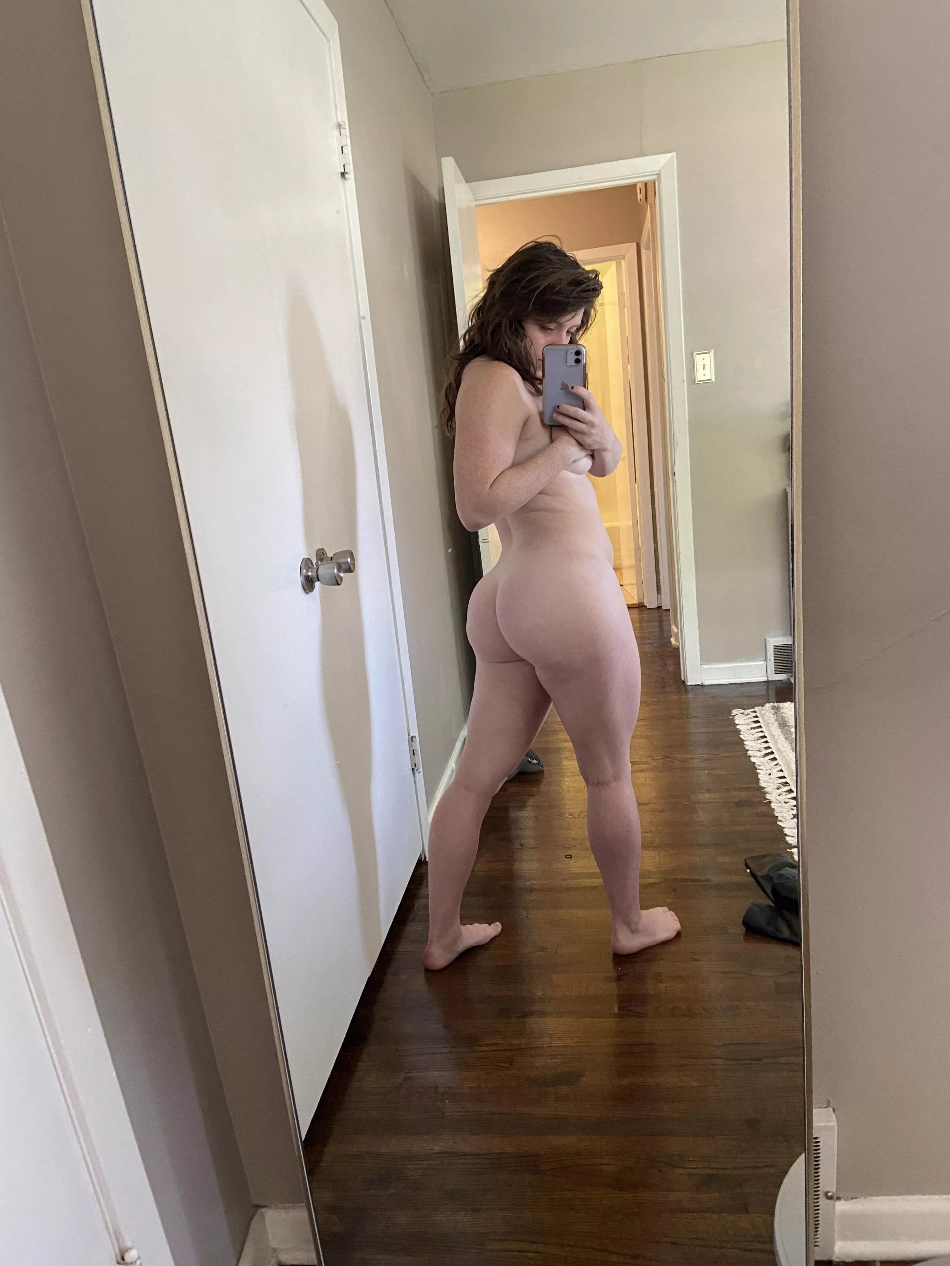 Let me squeeze you with my thighs Let me squeeze you with my thighs