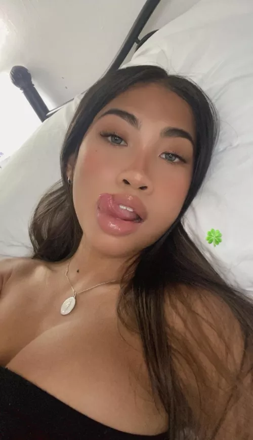Let me taste you ๐
 Let me taste you ๐