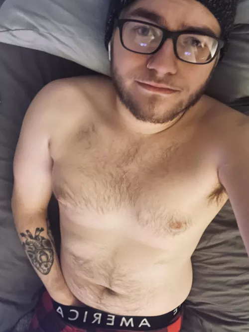 lets cuddle 😛