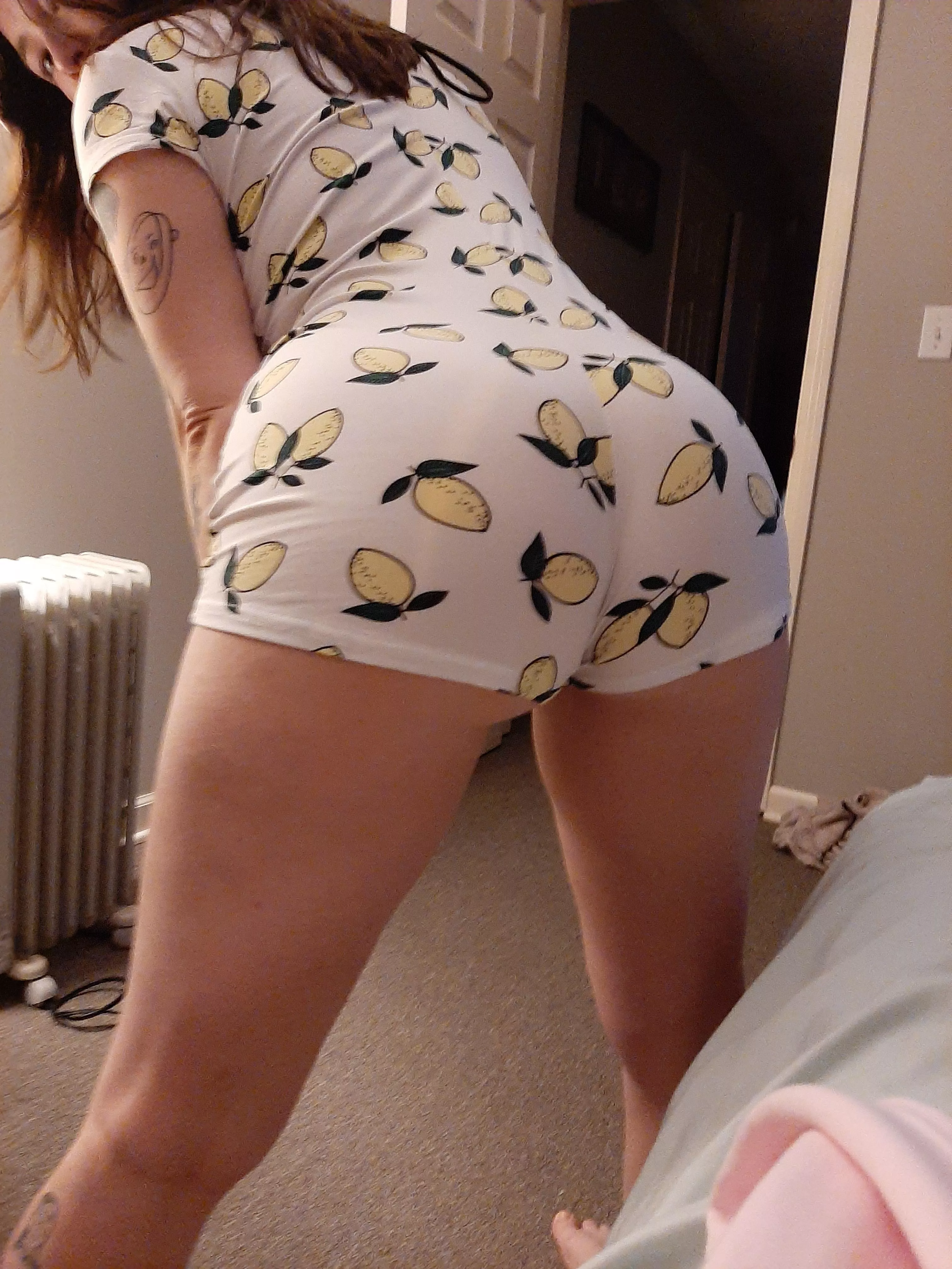 Let's get our cocks out and goon. Kik sirlengthy42 Let's get our cocks out and goon. Kik sirlengthy42