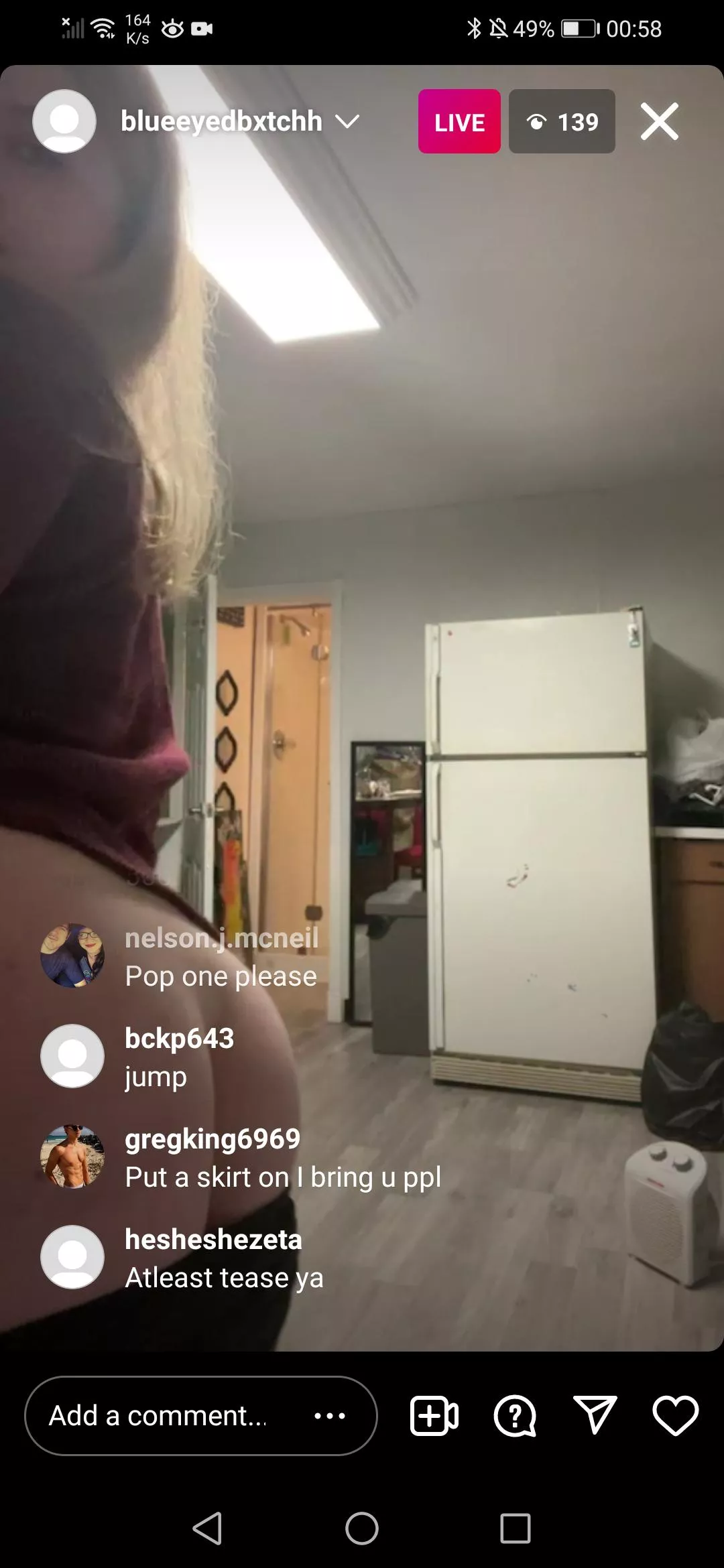 Let's goo she wants views