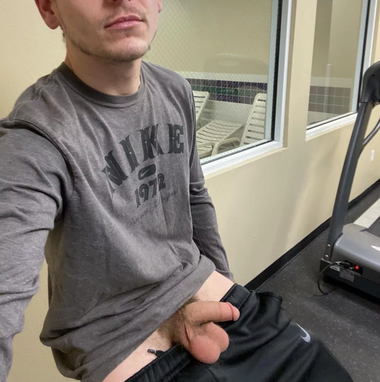 Letβs have fun in the hotel gym and pool bro? ;) Letβs have fun in the hotel gym and pool bro? ;)