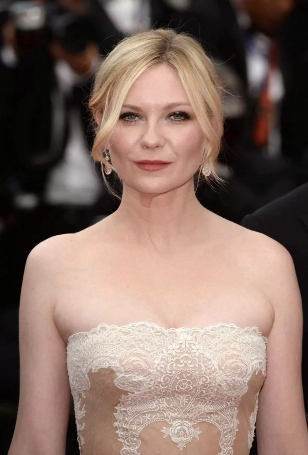 Let’s jerk to perfect milf Kirsten Dunst Let’s jerk to perfect milf Kirsten Dunst
