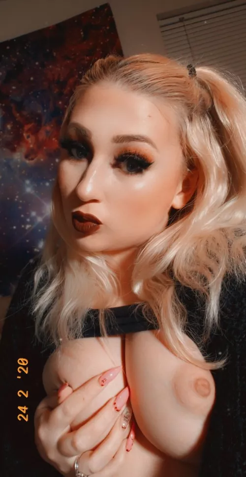 Let's kiss š„°